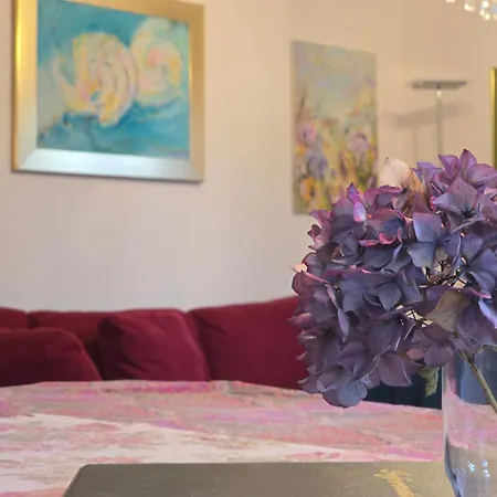 Holiday home Holly-day